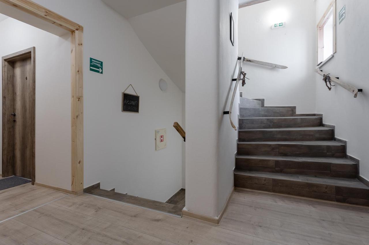 Pension Vlevo Dole - No 6 Rokytnice nad Jizerou Esterno foto