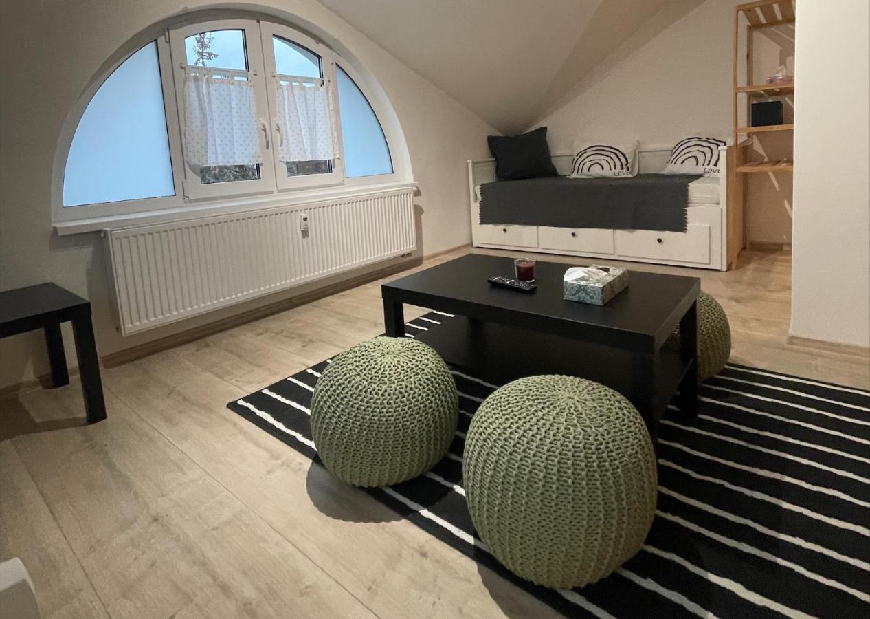Pension Vlevo Dole - No 6 Rokytnice nad Jizerou Esterno foto